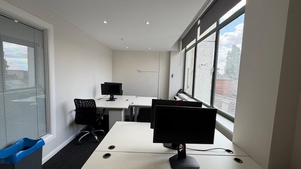Merchants Court interior photo 3