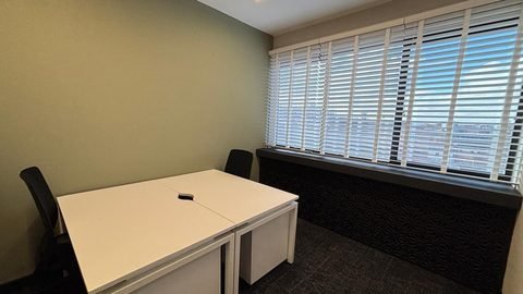132 sq ft suite photo