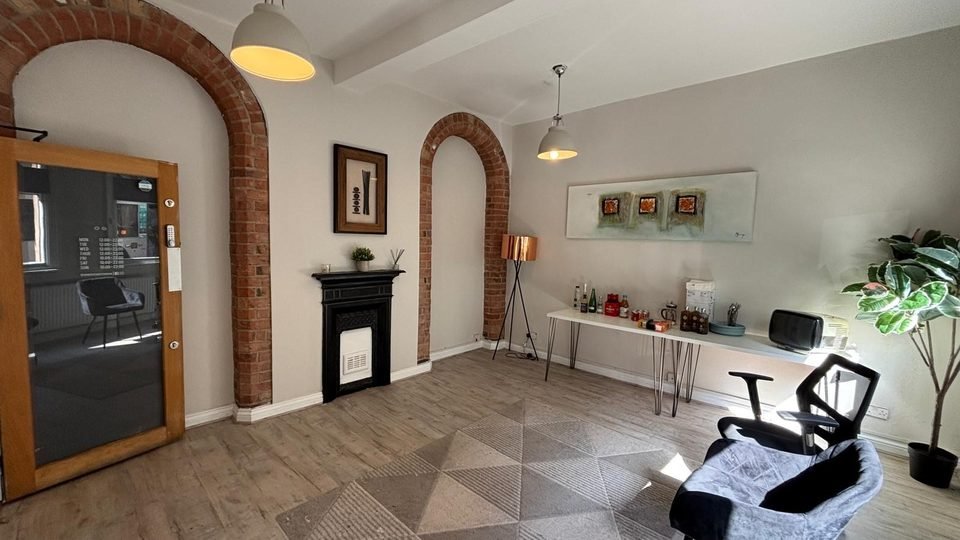20 Fletcher Gate interior photo 2