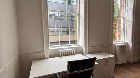 198 sq ft suite photo