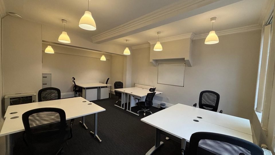 32 Friar Gate interior photo 3