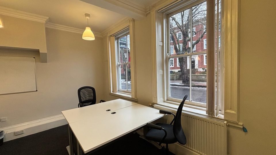 32 Friar Gate interior photo 4